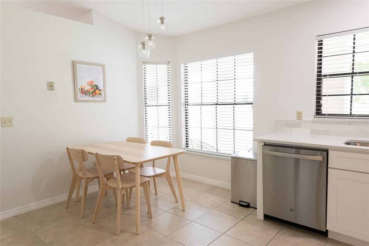 1085 INDIAN RIDGE TRL E — photo 18 of 29