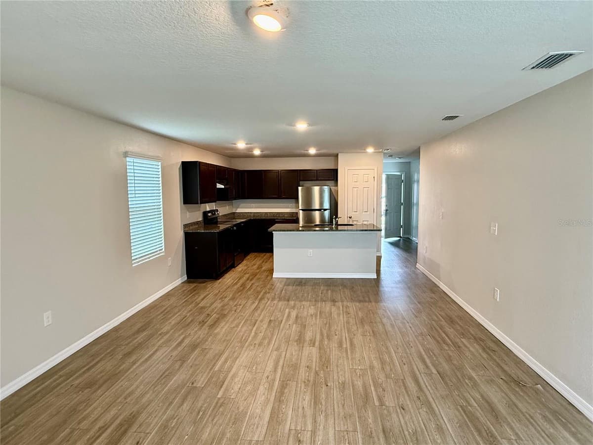 1127 GRAND CYPRESS COURT — photo 6 of 14