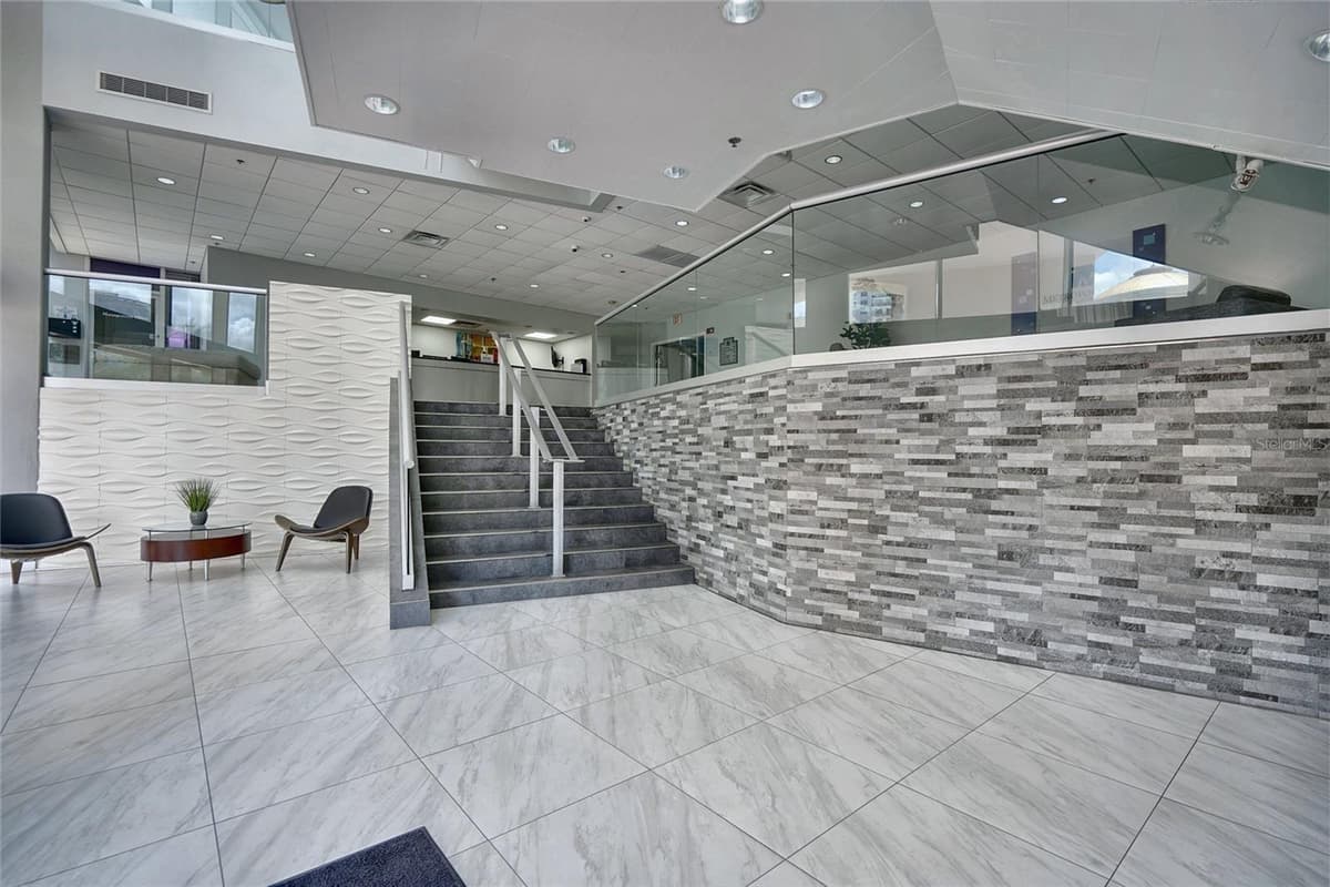151 WASHINGTON STREET — photo 2 of 32