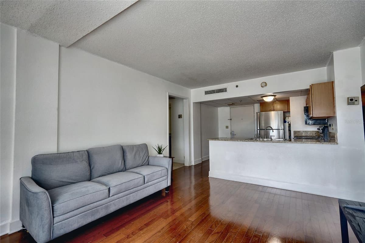 151 WASHINGTON STREET — photo 8 of 32