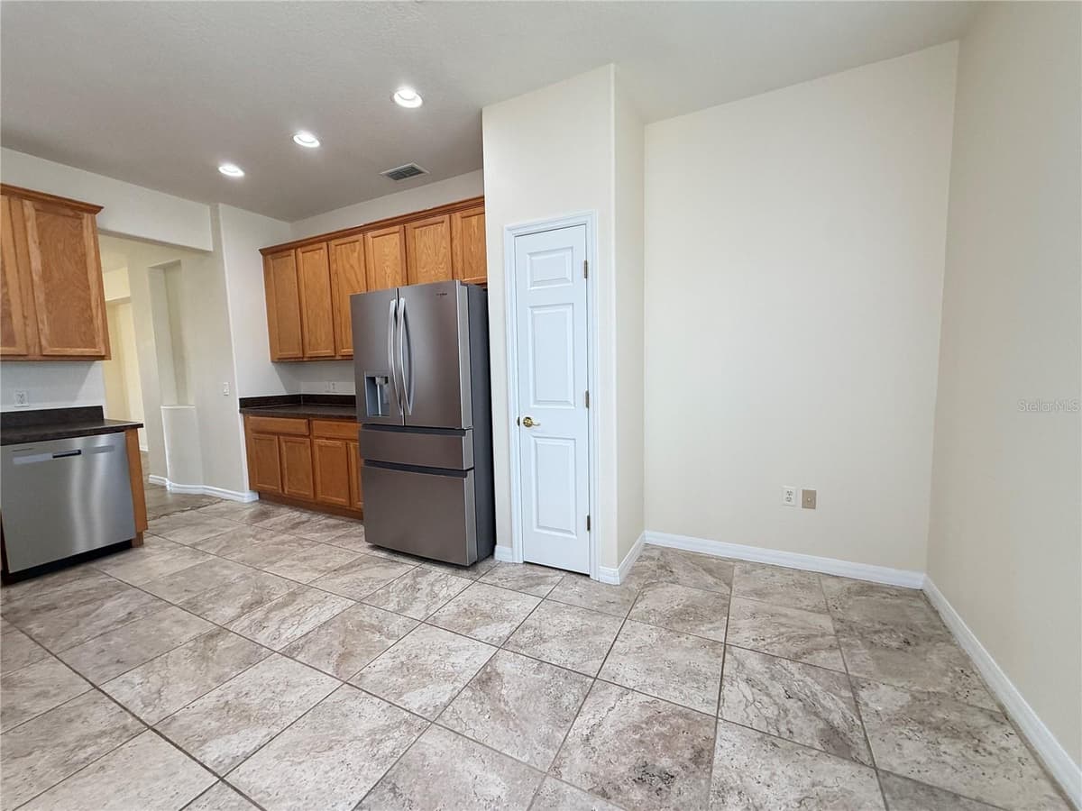 867 GRAND CANAL DRIVE — photo 17 of 83