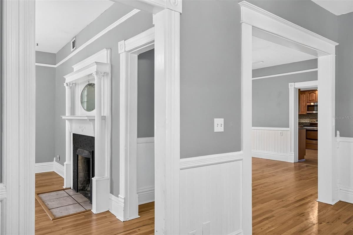 1203 CHELSEA STREET — photo 11 of 61