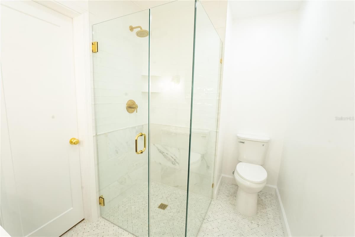 2090 76TH STREET — photo 14 of 22