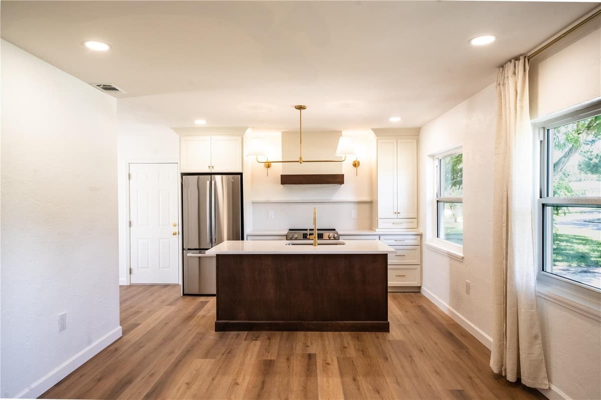 2090 76TH STREET — photo 5 of 22