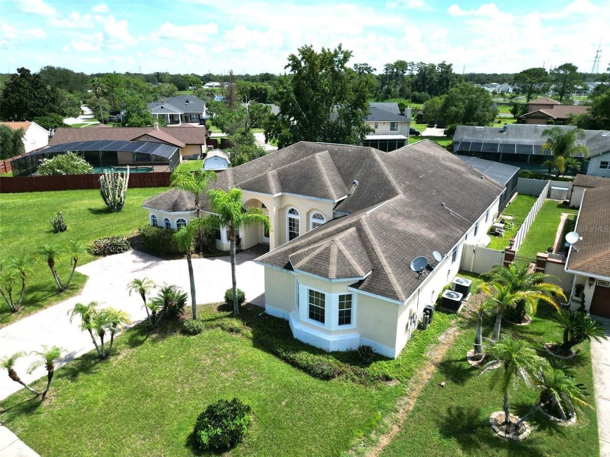 1603 RIO COVE COURT — photo 4 of 54