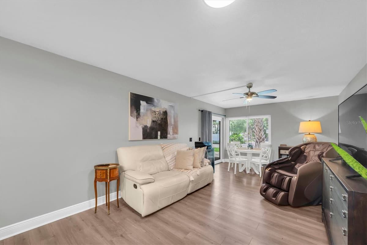 2209 BELLEAIR ROAD — photo 4 of 54