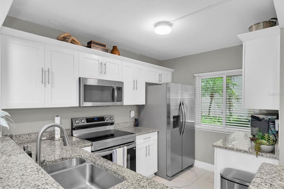 2209 BELLEAIR ROAD — photo 11 of 54