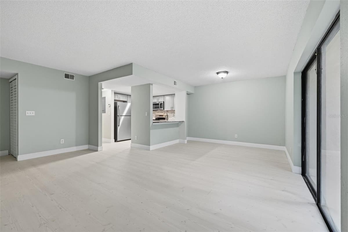 4873 PURITAN CIRCLE — photo 8 of 26