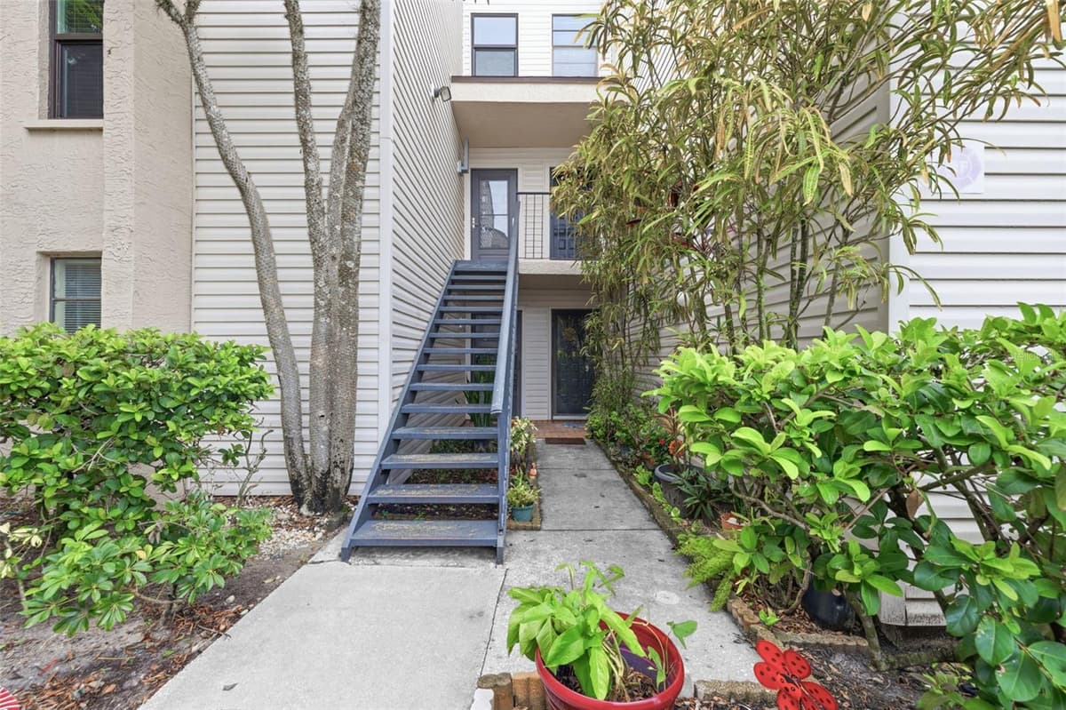 4873 PURITAN CIRCLE — photo 4 of 26