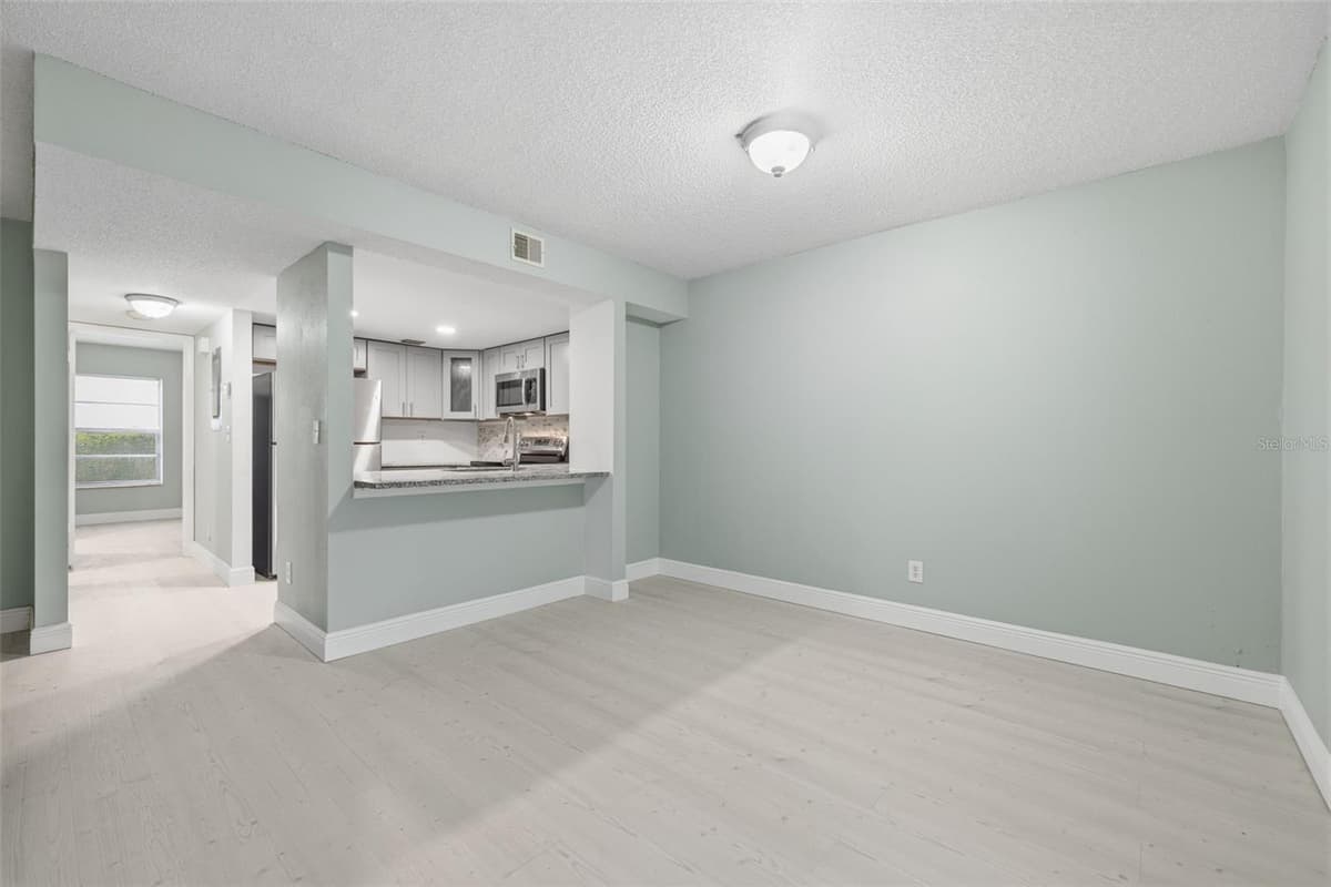 4873 PURITAN CIRCLE — photo 10 of 26