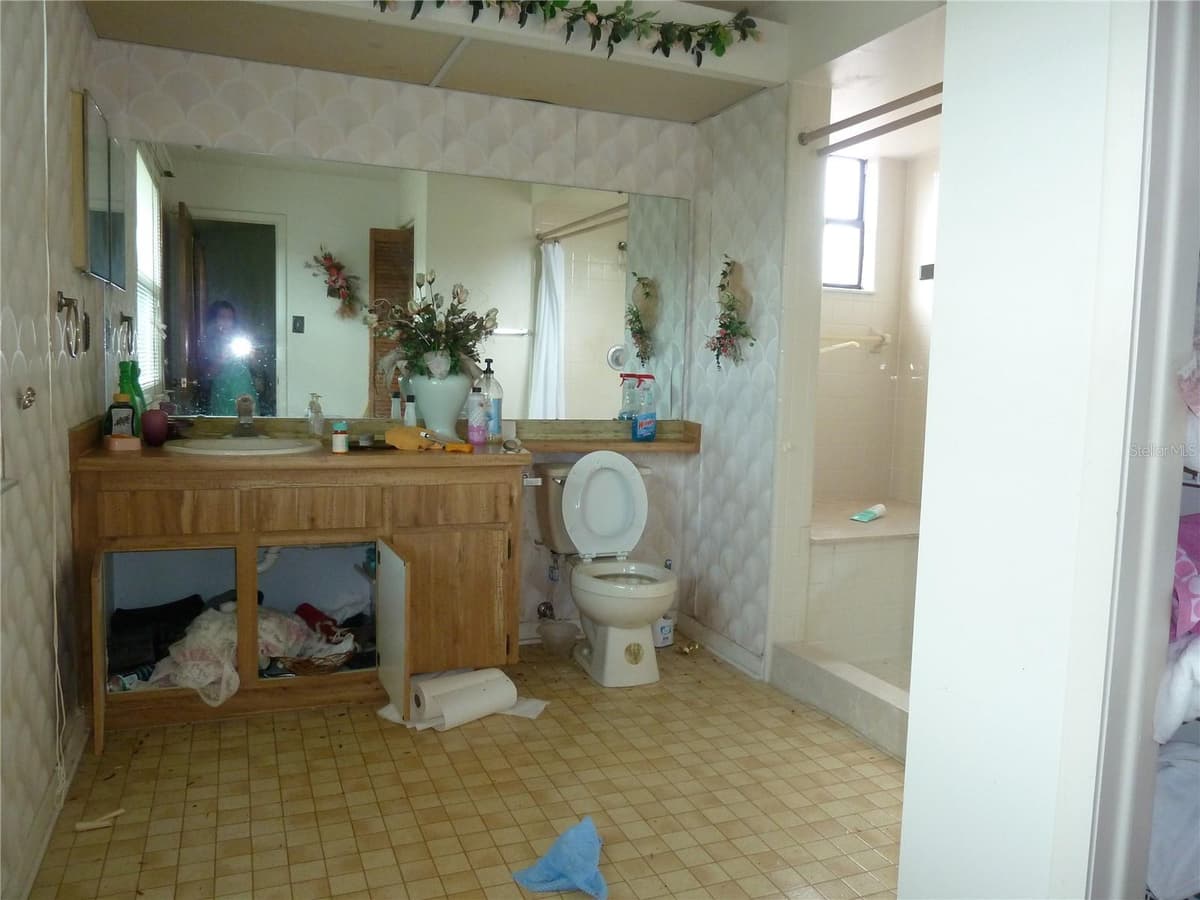 16224 SAWGRASS CIRCLE — photo 15 of 19