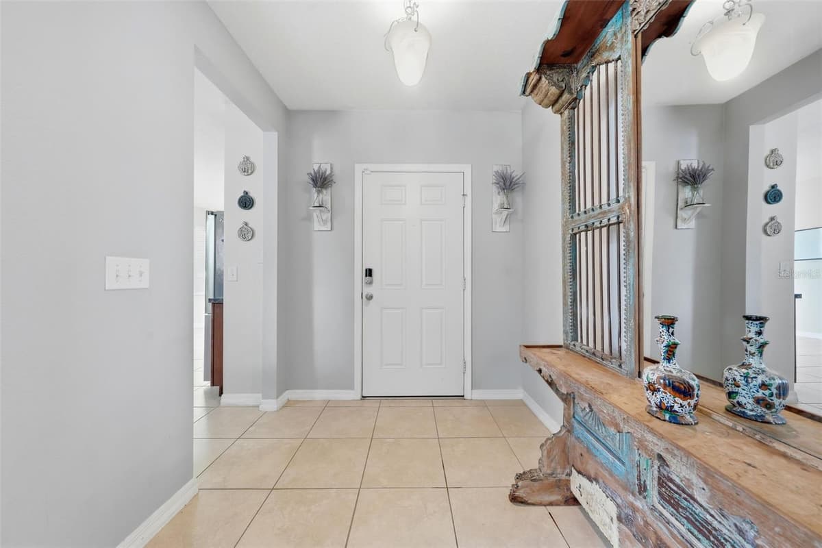 940 FALLBROOKE AVENUE — photo 5 of 38