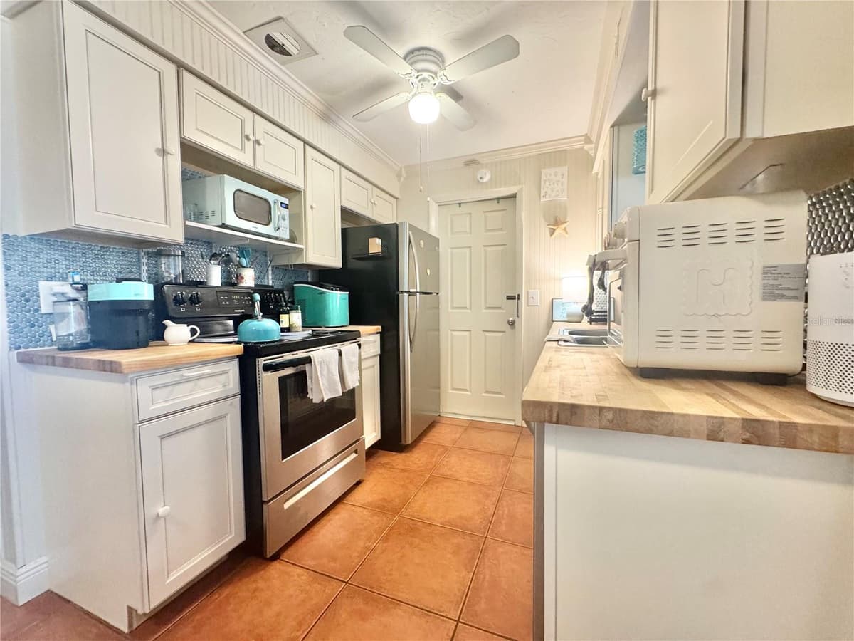 3103 WOOLFLOWER TERRACE — photo 10 of 29