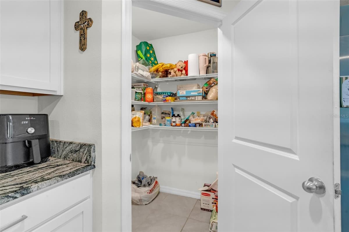 10463 BAYLOR DRIVE — photo 10 of 62