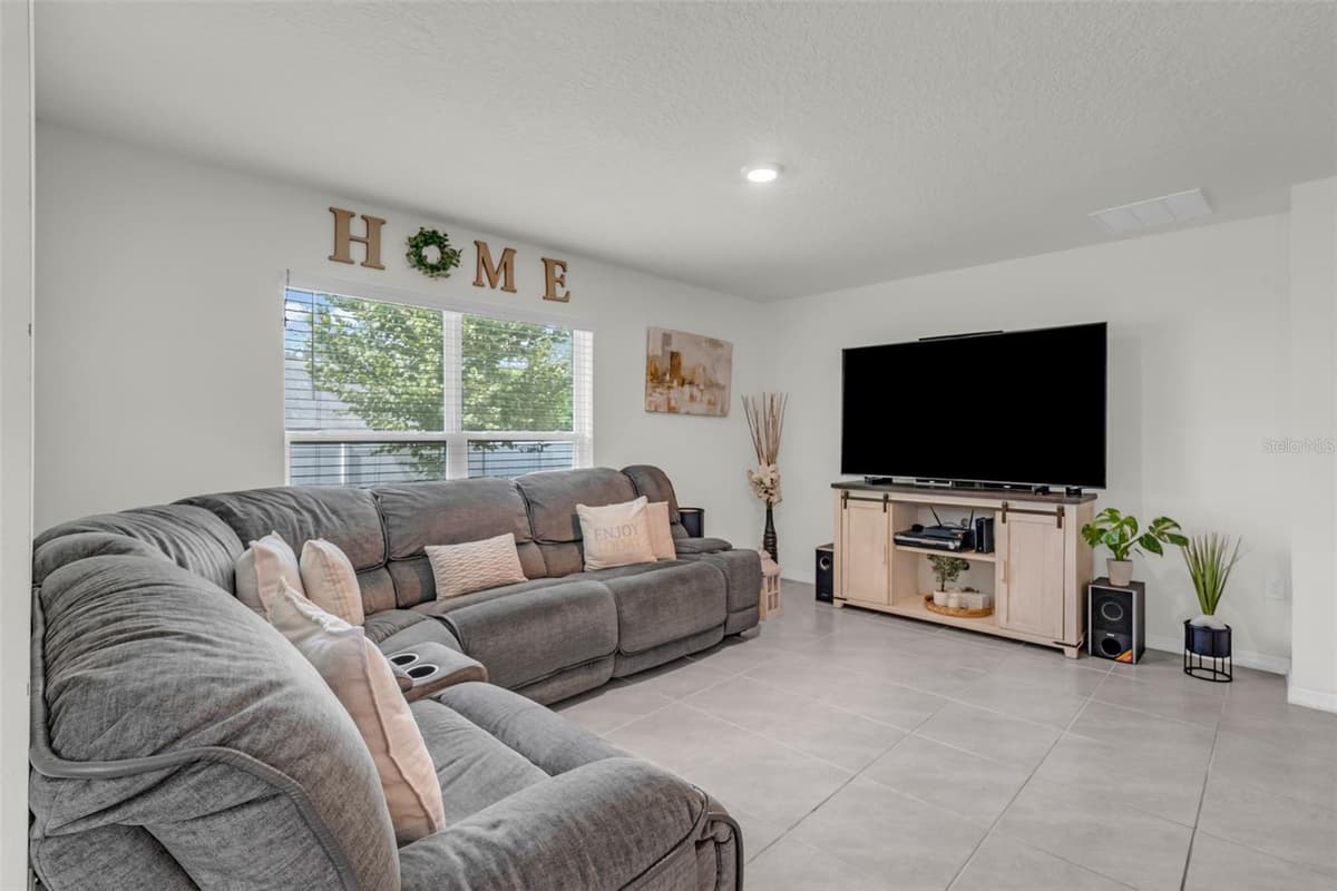 10463 BAYLOR DRIVE — photo 14 of 62