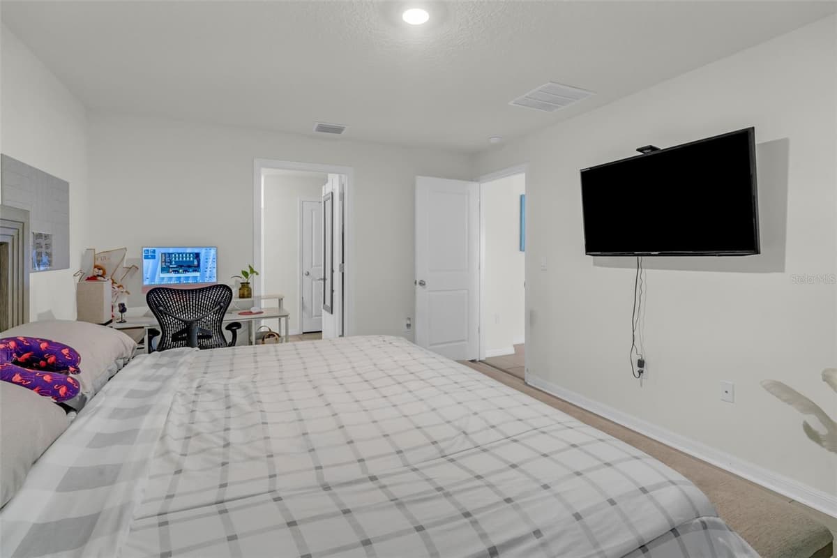 10463 BAYLOR DRIVE — photo 19 of 62
