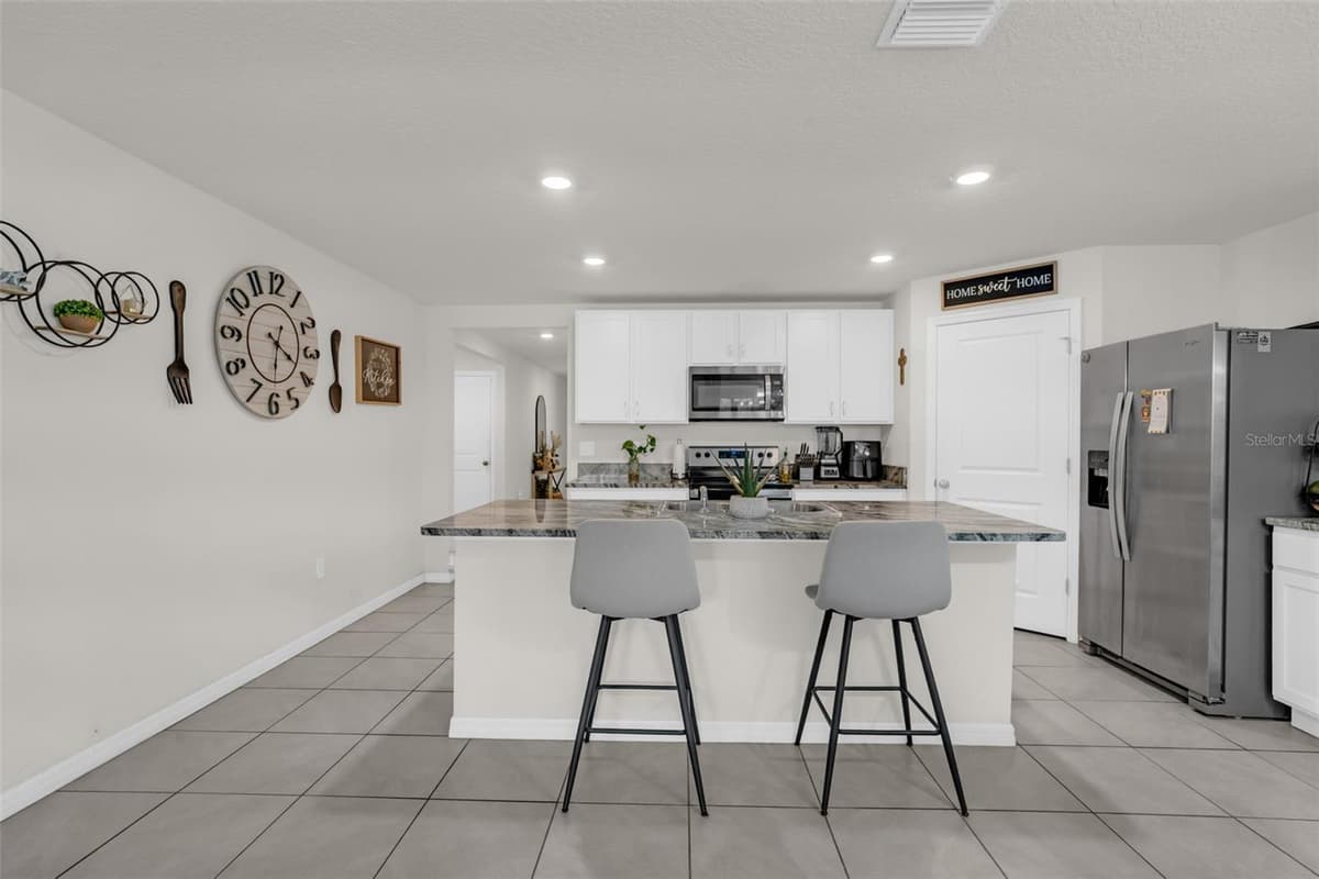 10463 BAYLOR DRIVE — photo 11 of 62