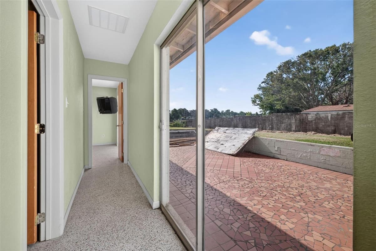5701 PADGETT CIRCLE — photo 16 of 23