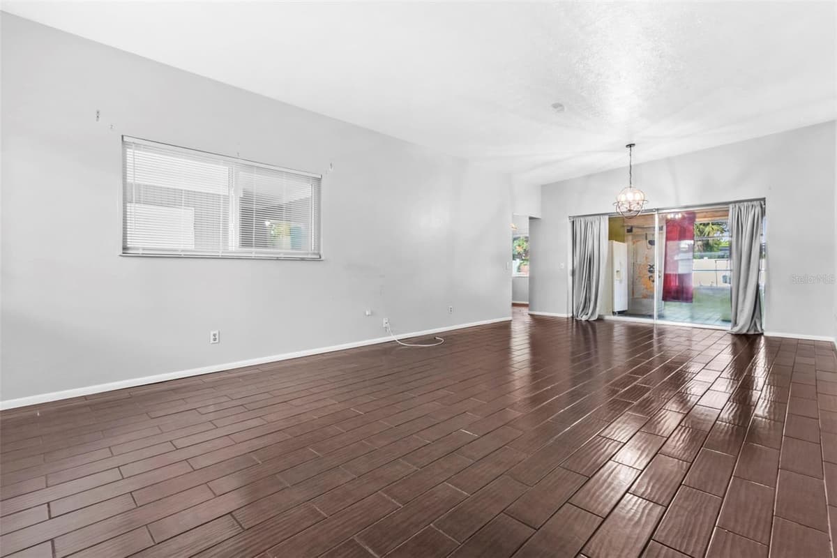 5711 21ST STREET — photo 9 of 26