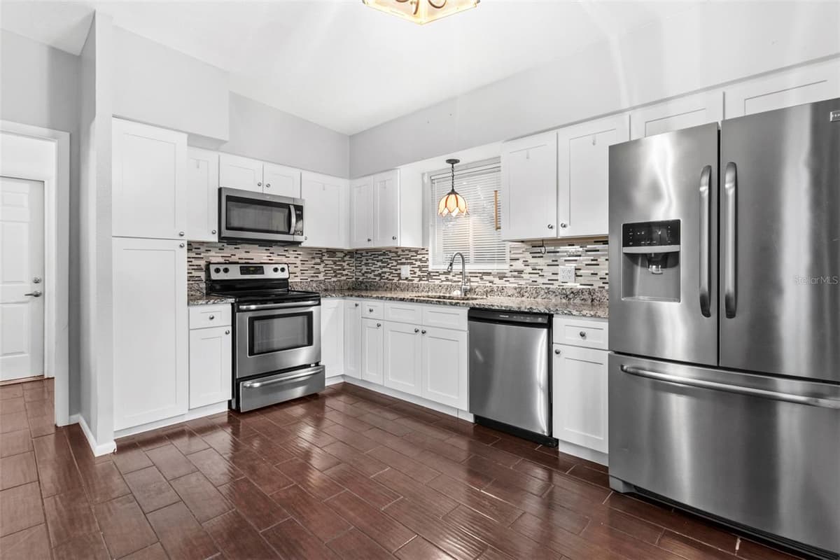 5711 21ST STREET — photo 19 of 26