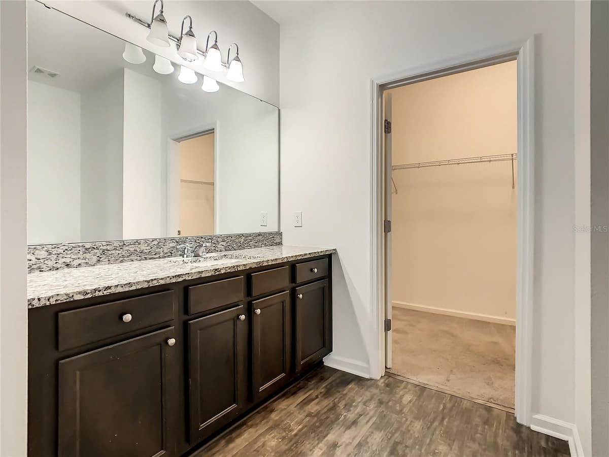 1025 MARGOT LANE — photo 33 of 48