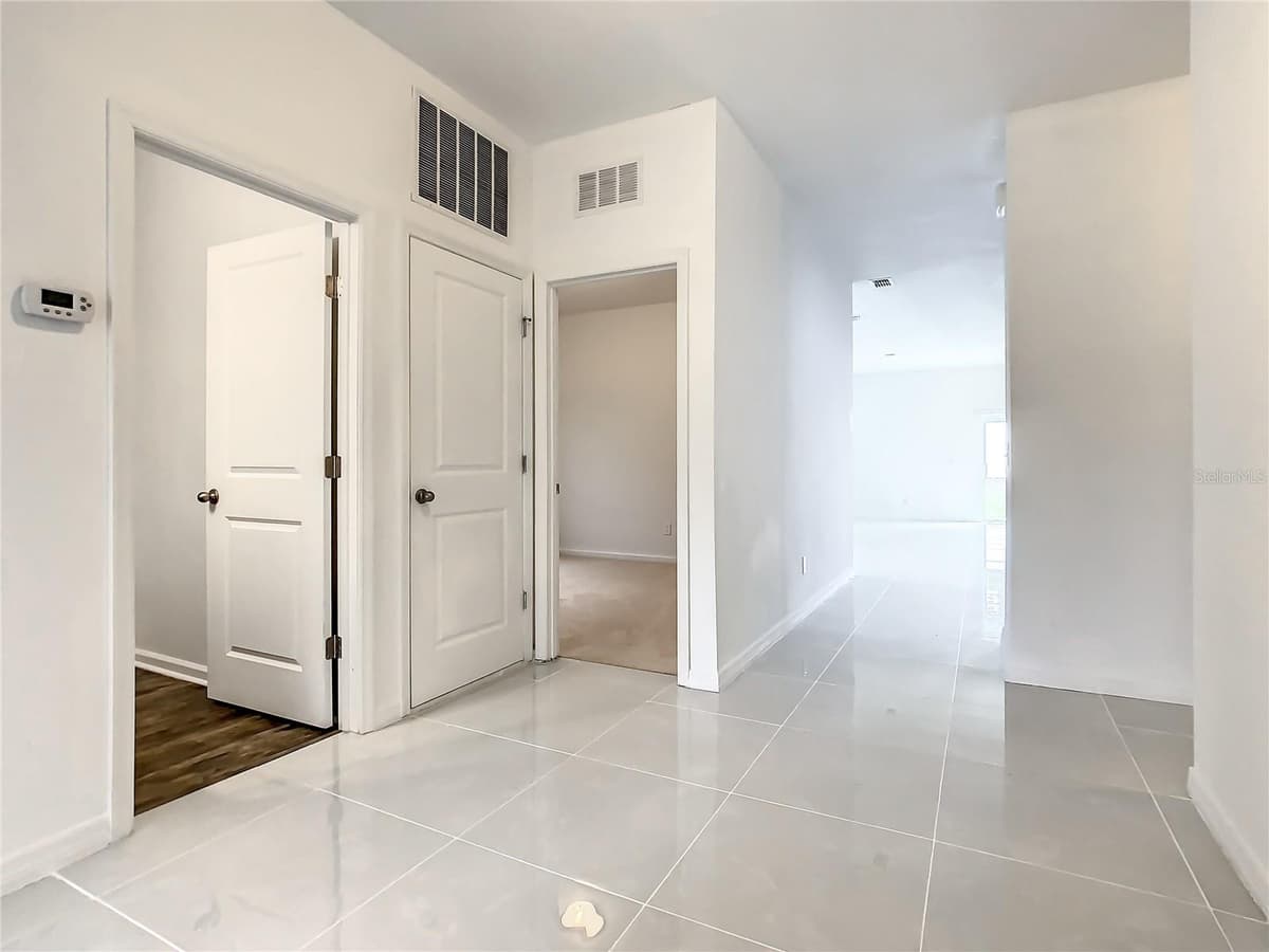 1025 MARGOT LANE — photo 3 of 48