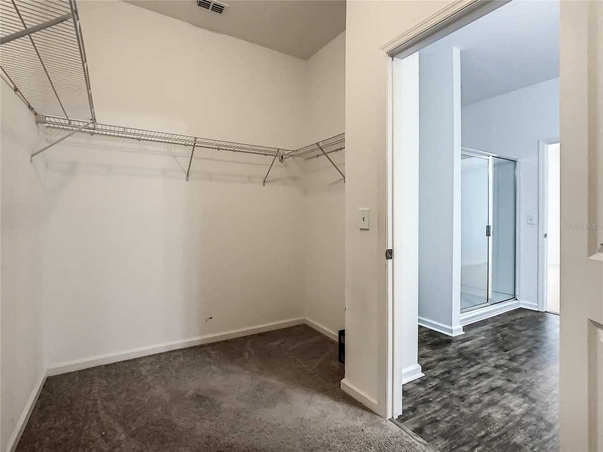 1025 MARGOT LANE — photo 30 of 48