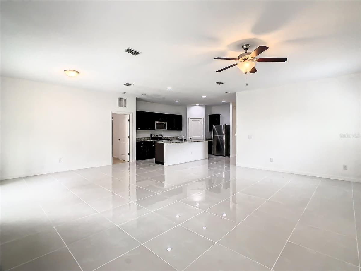 1025 MARGOT LANE — photo 12 of 48