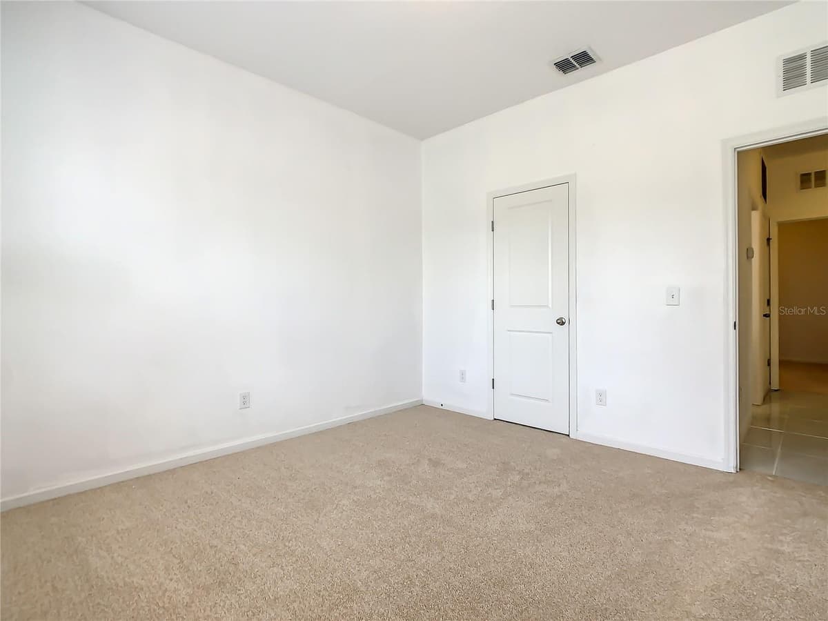 1025 MARGOT LANE — photo 16 of 48
