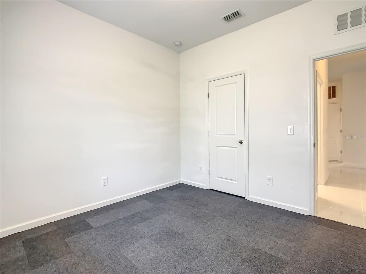 1025 MARGOT LANE — photo 19 of 48