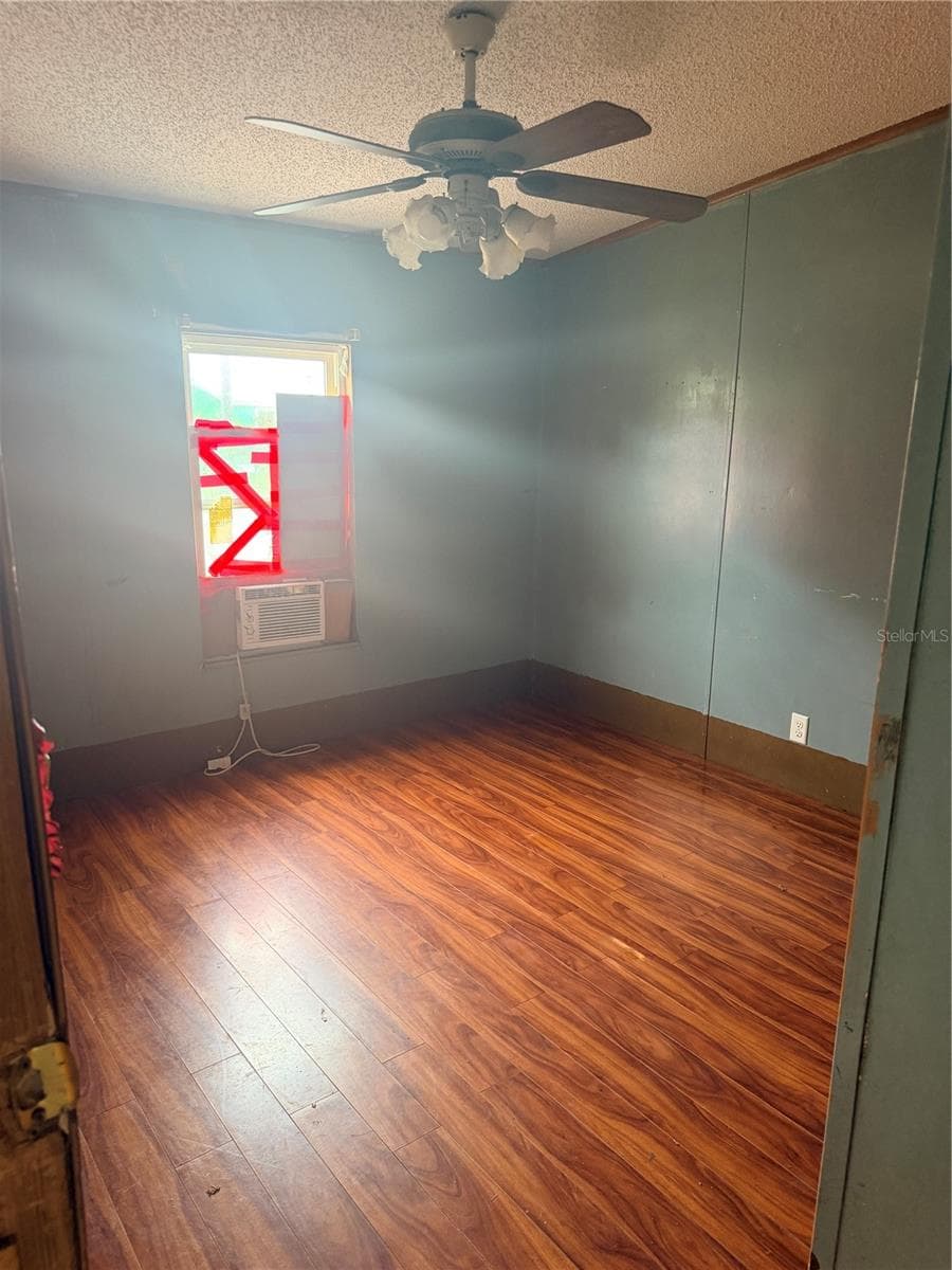 5854 140TH PLACE — photo 15 of 23