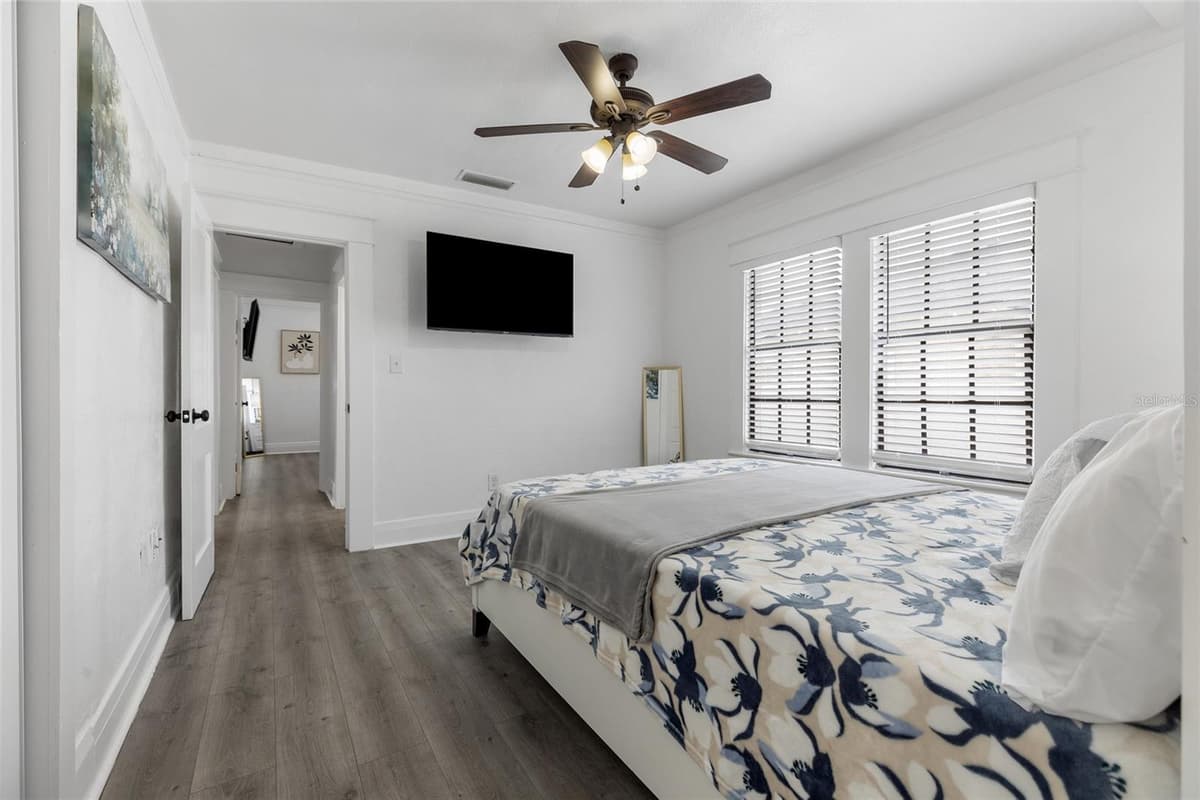 710 BROAD STREET — photo 18 of 42