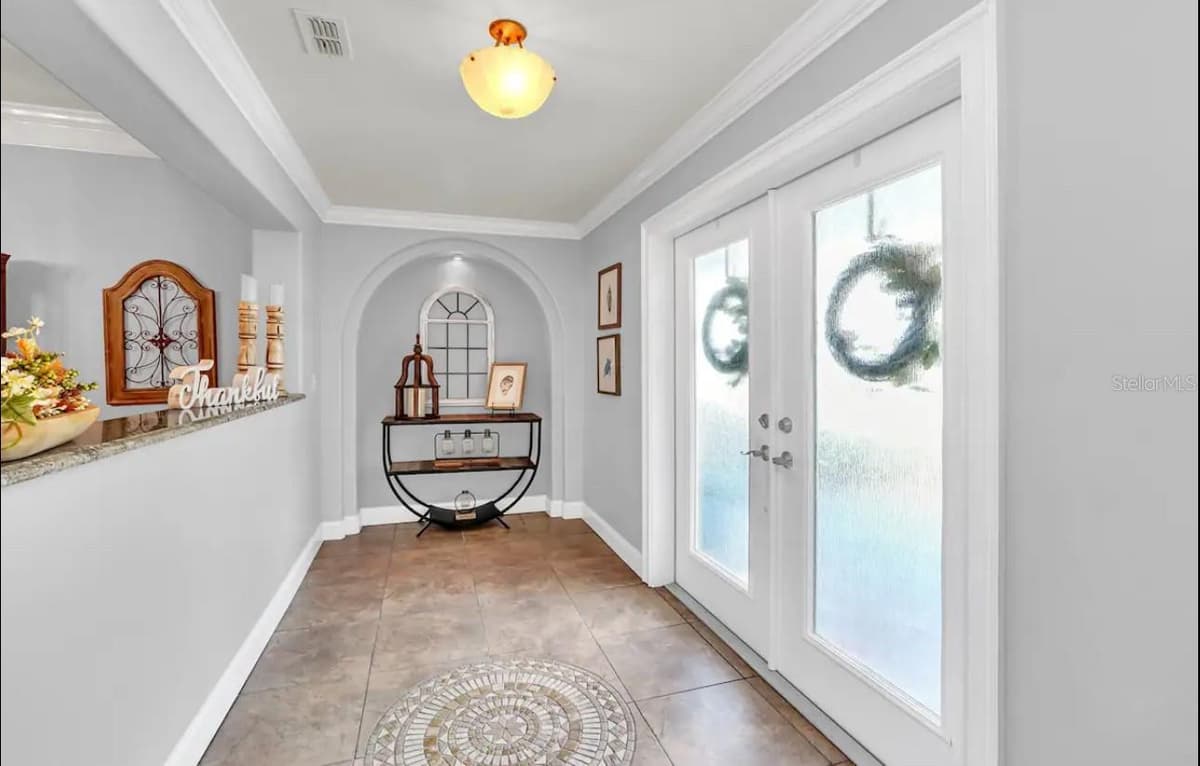 514 HILLSIDE DRIVE — photo 12 of 70