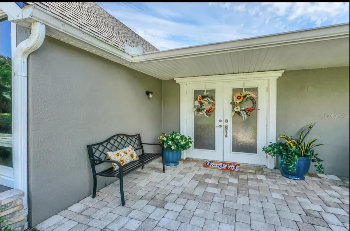 514 HILLSIDE DRIVE — photo 11 of 70
