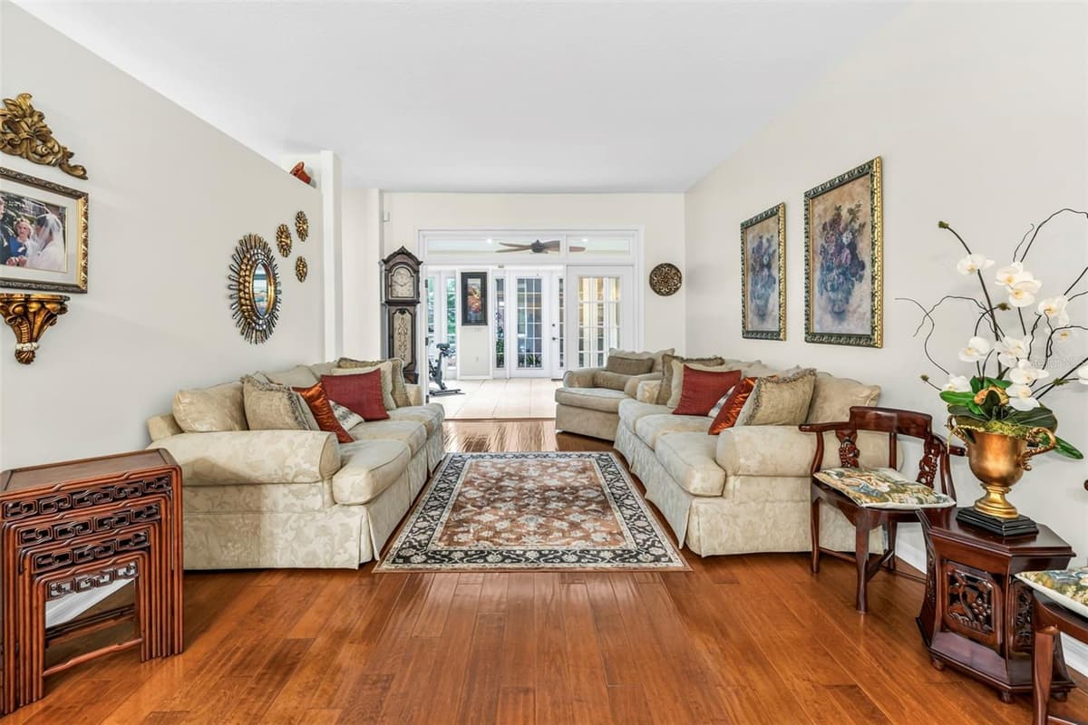 28 CAMELOT RIDGE DRIVE — photo 13 of 67