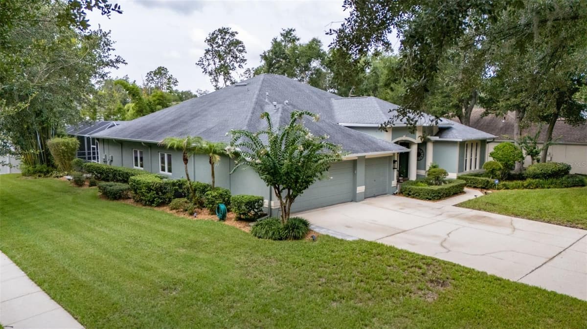 28 CAMELOT RIDGE DRIVE — photo 4 of 67