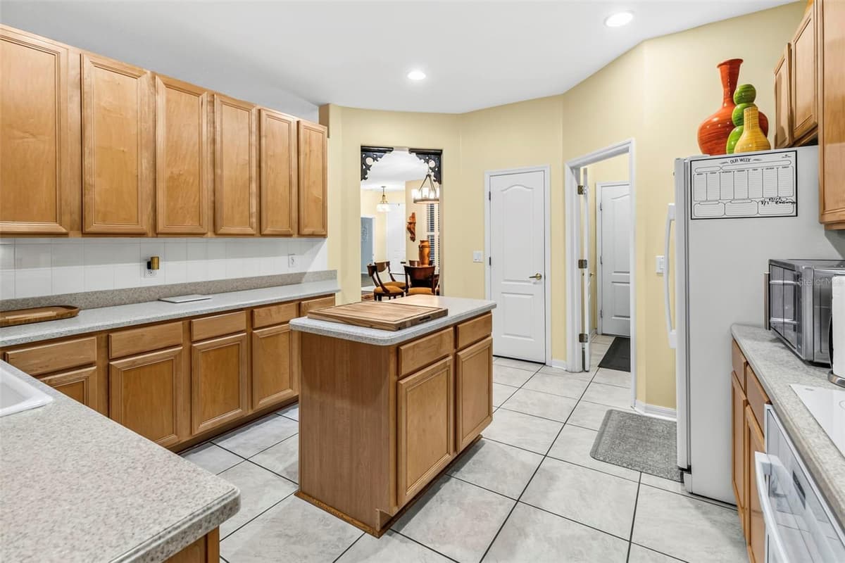 28 CAMELOT RIDGE DRIVE — photo 22 of 67