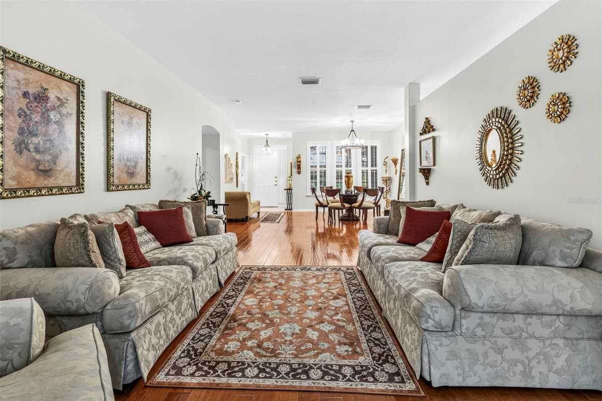 28 CAMELOT RIDGE DRIVE — photo 16 of 67