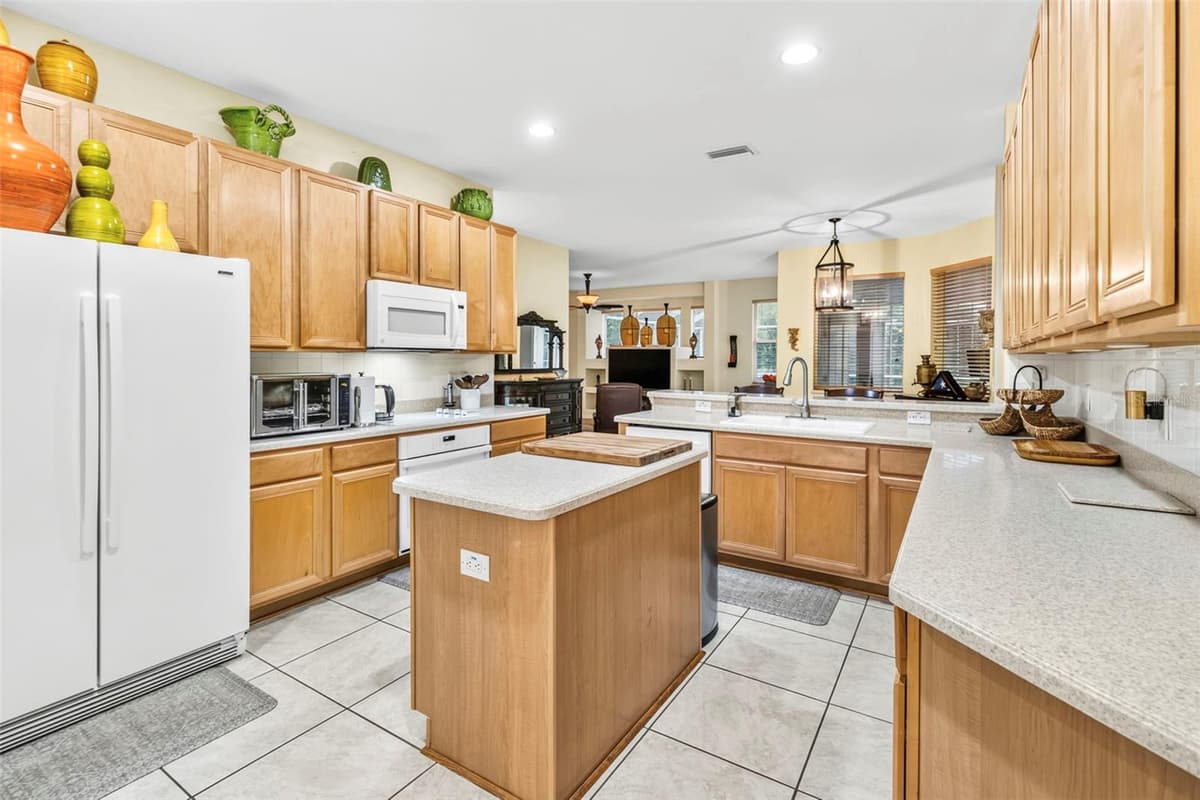 28 CAMELOT RIDGE DRIVE — photo 20 of 67