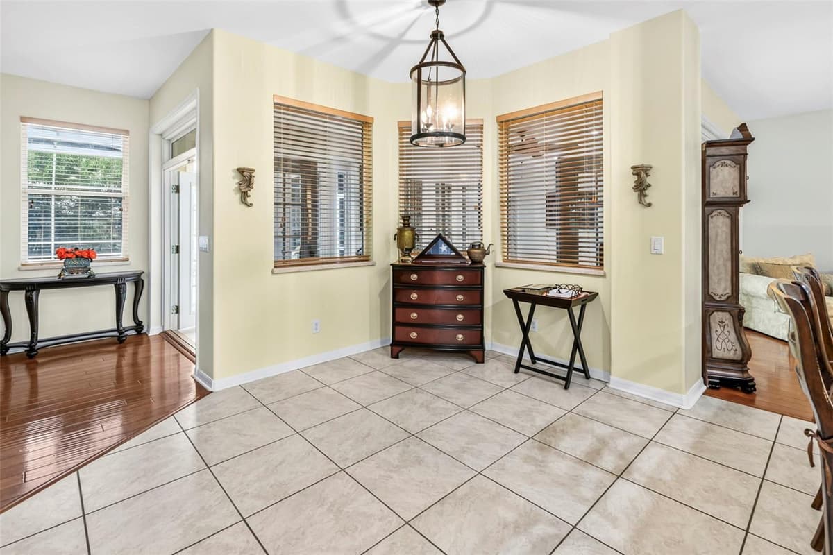 28 CAMELOT RIDGE DRIVE — photo 25 of 67