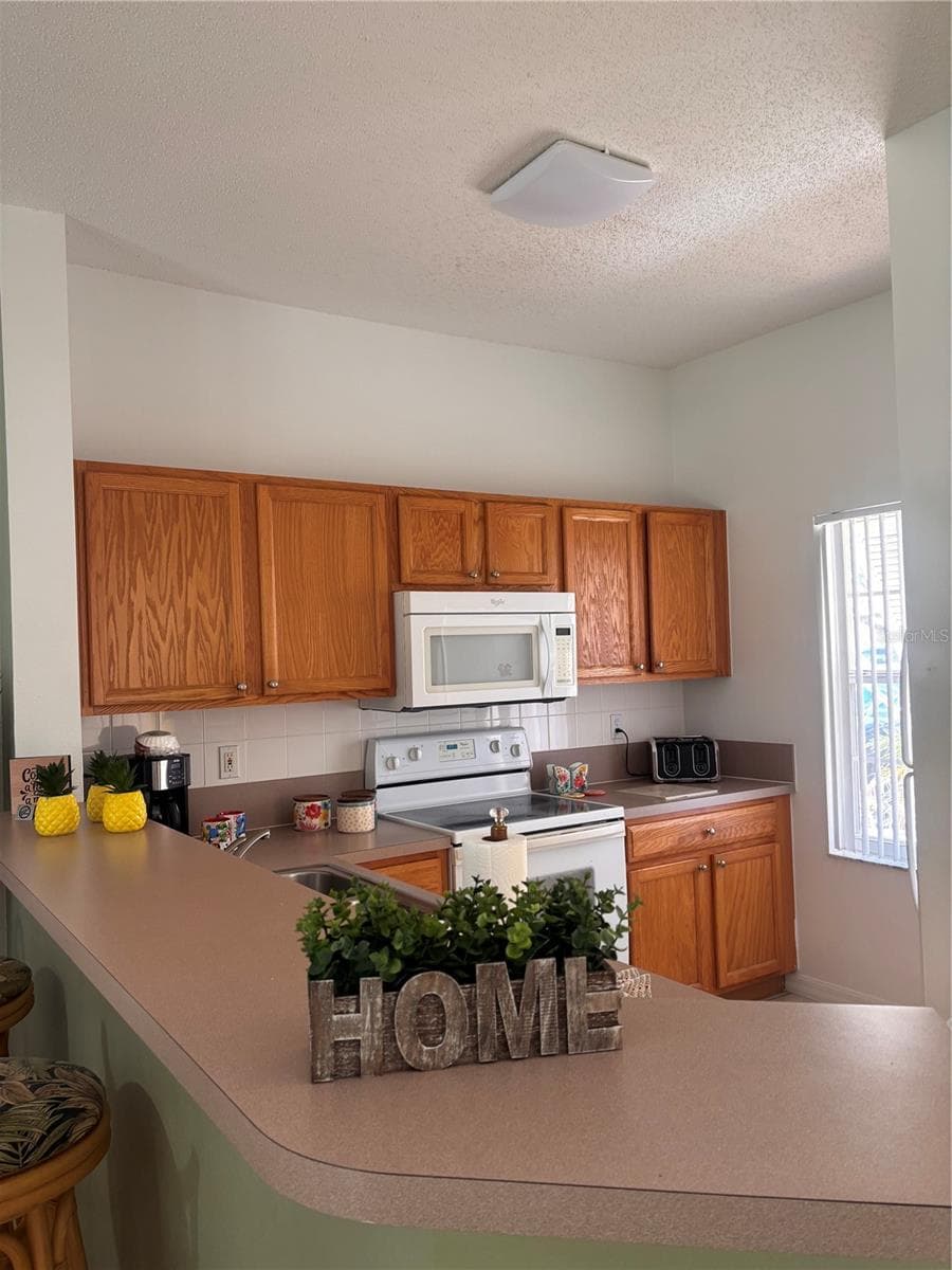 1055 PARK RIDGE CIRCLE — photo 11 of 33