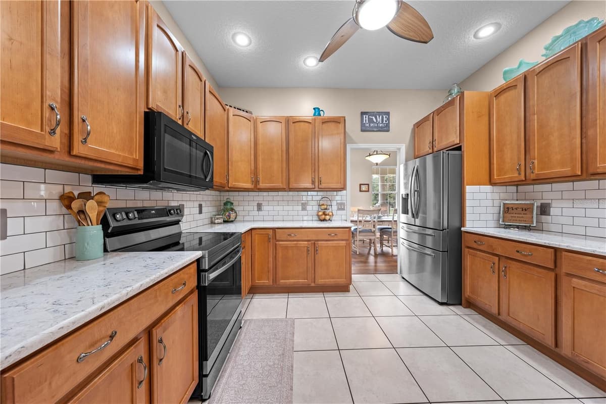 1803 CHARLES COURT — photo 12 of 25