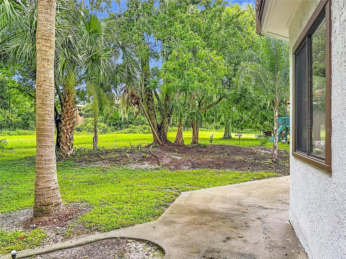 662 NIGHTHAWK CIRCLE — photo 39 of 42