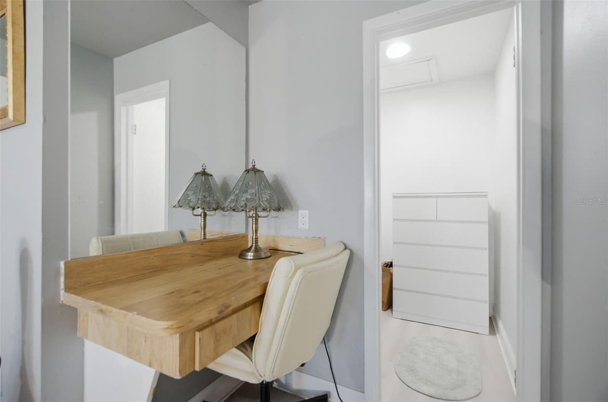 7907 DEER FOOT DRIVE — photo 19 of 32