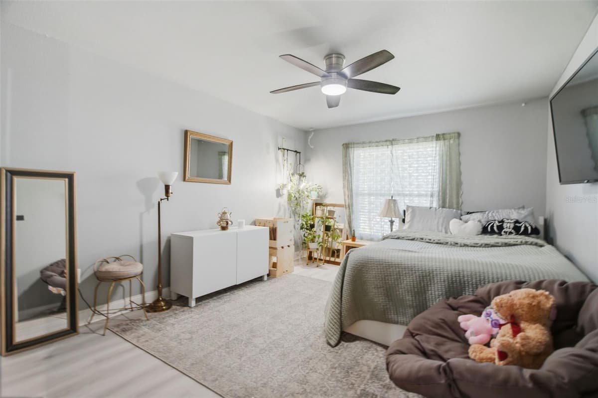 7907 DEER FOOT DRIVE — photo 17 of 32