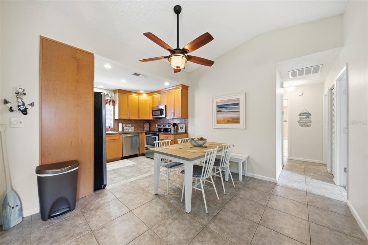 1140 DR ML KING JR STREET — photo 7 of 32