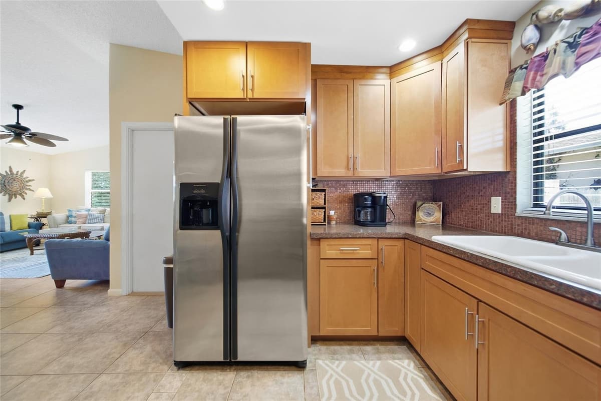 1140 DR ML KING JR STREET — photo 11 of 32
