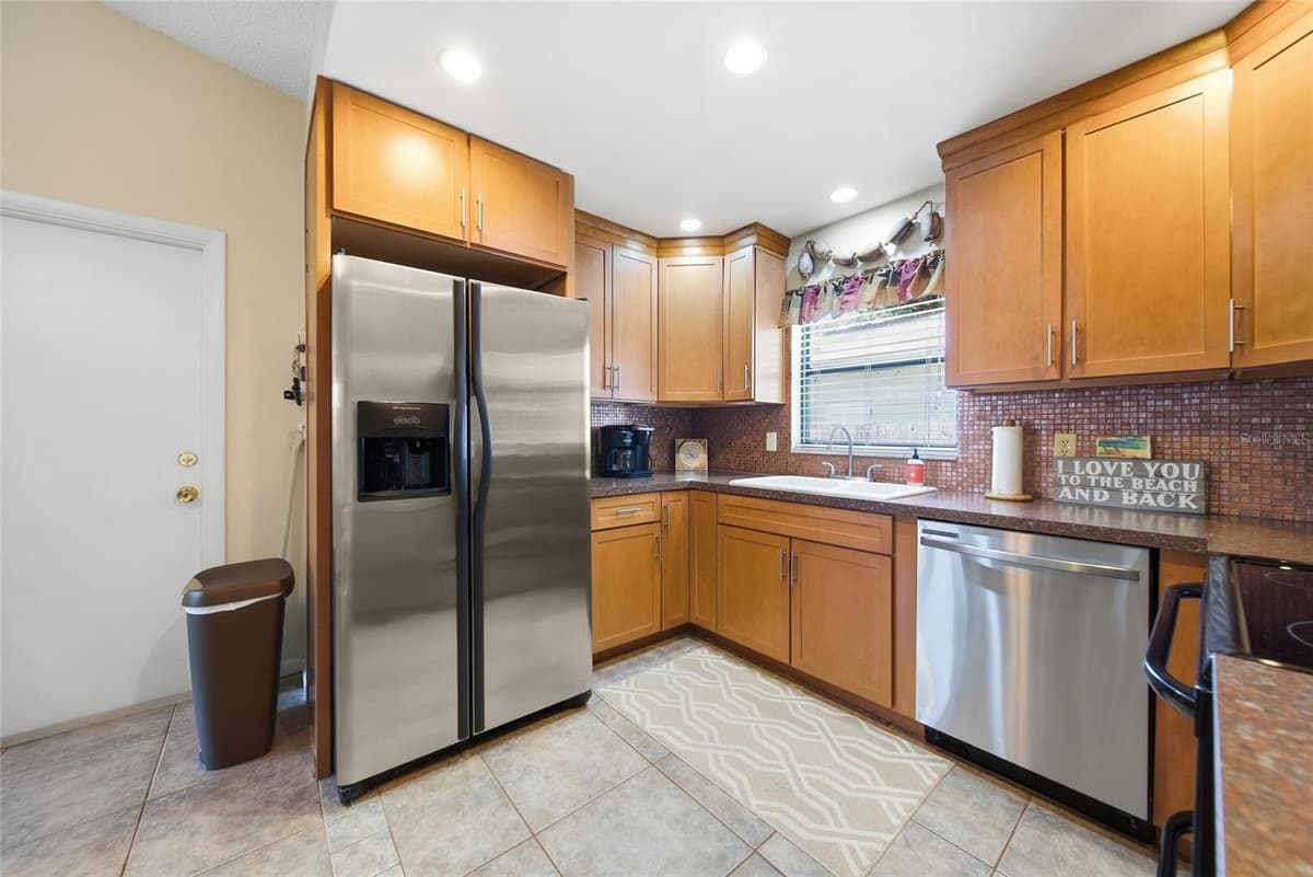 1140 DR ML KING JR STREET — photo 12 of 32