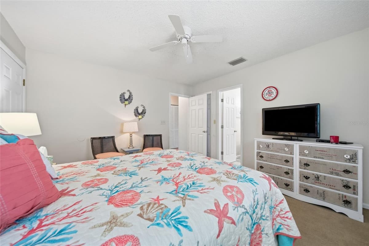 1140 DR ML KING JR STREET — photo 20 of 32