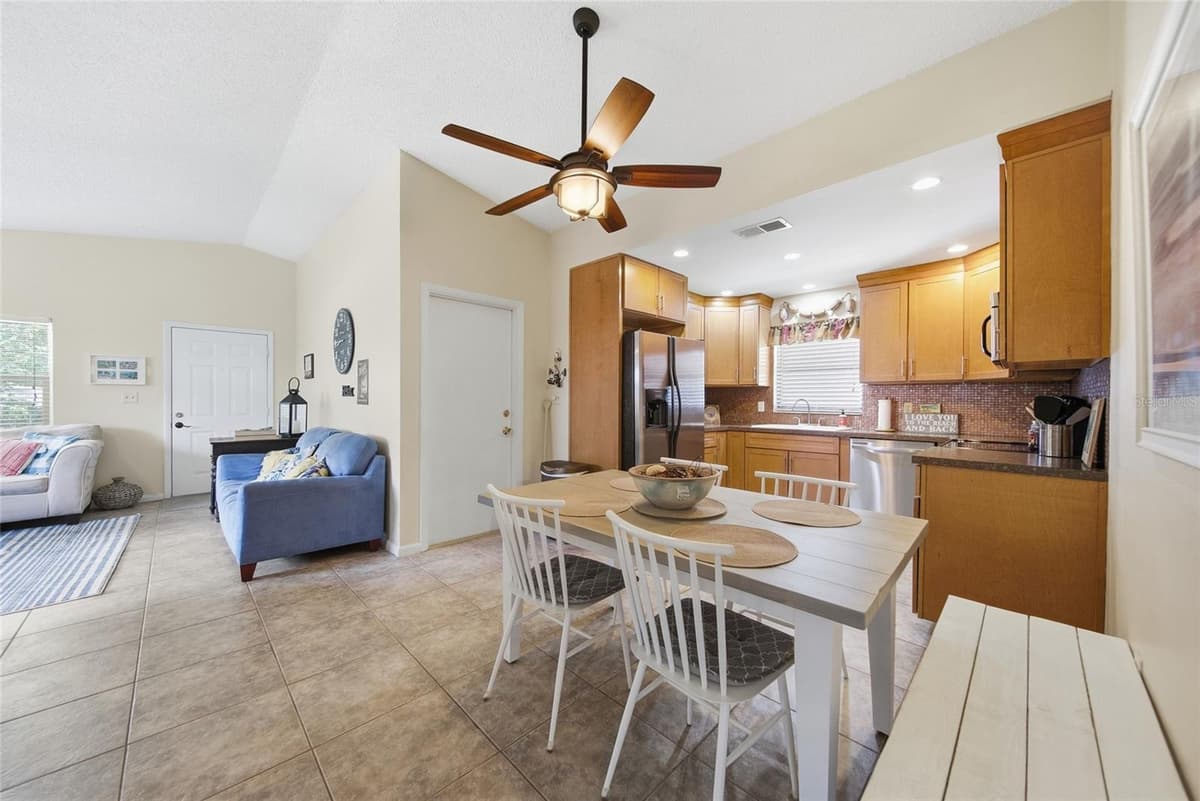 1140 DR ML KING JR STREET — photo 9 of 32
